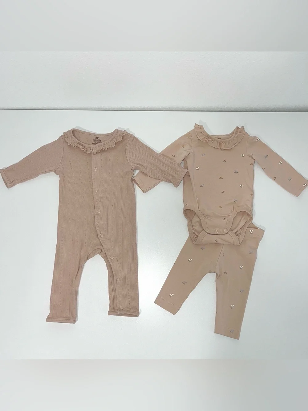 H&M Baby Organic Cotton Ruffle Collar Romper & 2-Piece Set Beige Pink 0-3 Months